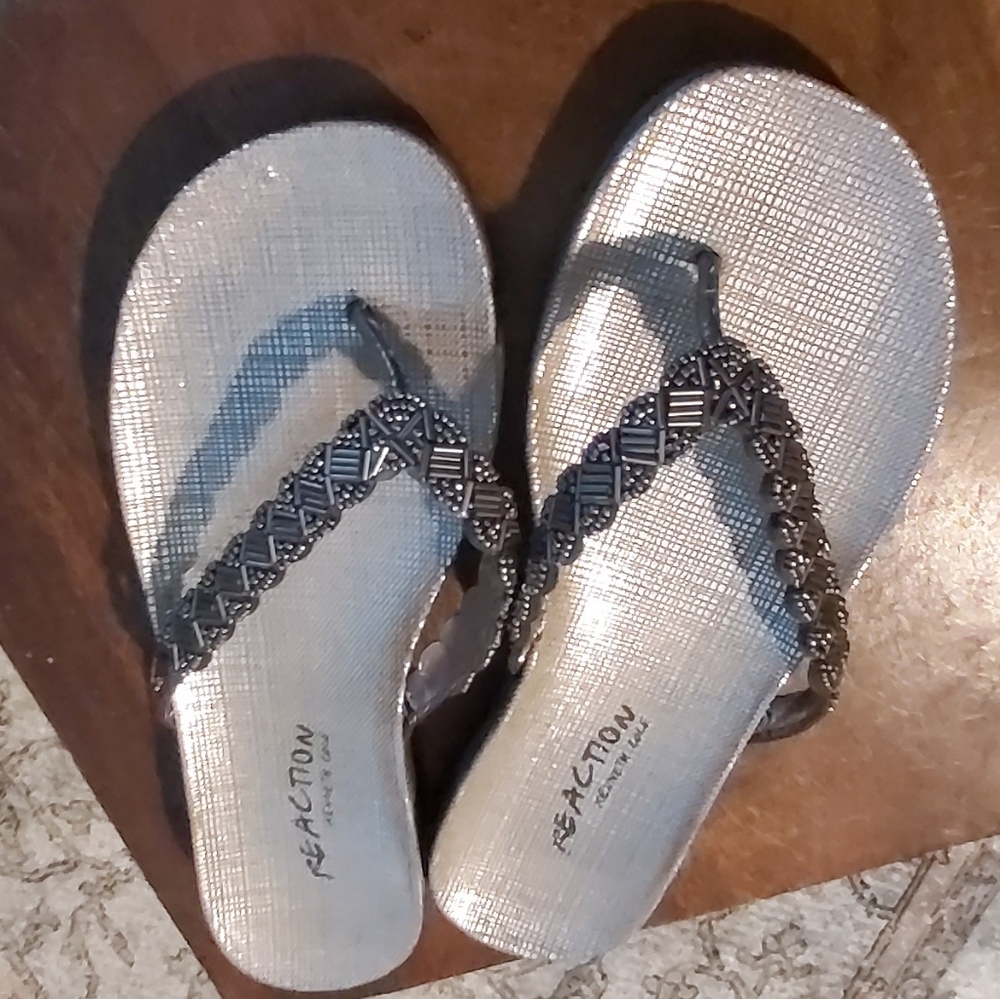Kenneth Cole Reaction sandals